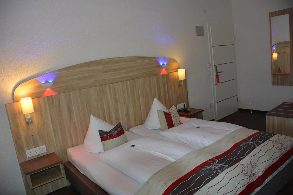 Alpina Hotel Rosenheim Exterior photo